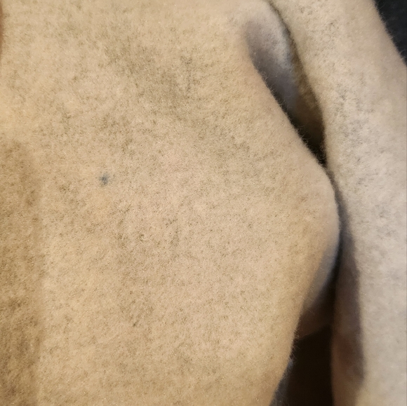 Adorable Warm Free Generation Los Angeles fall/winter dress ruffle bottom size S - Picture 4 of 5